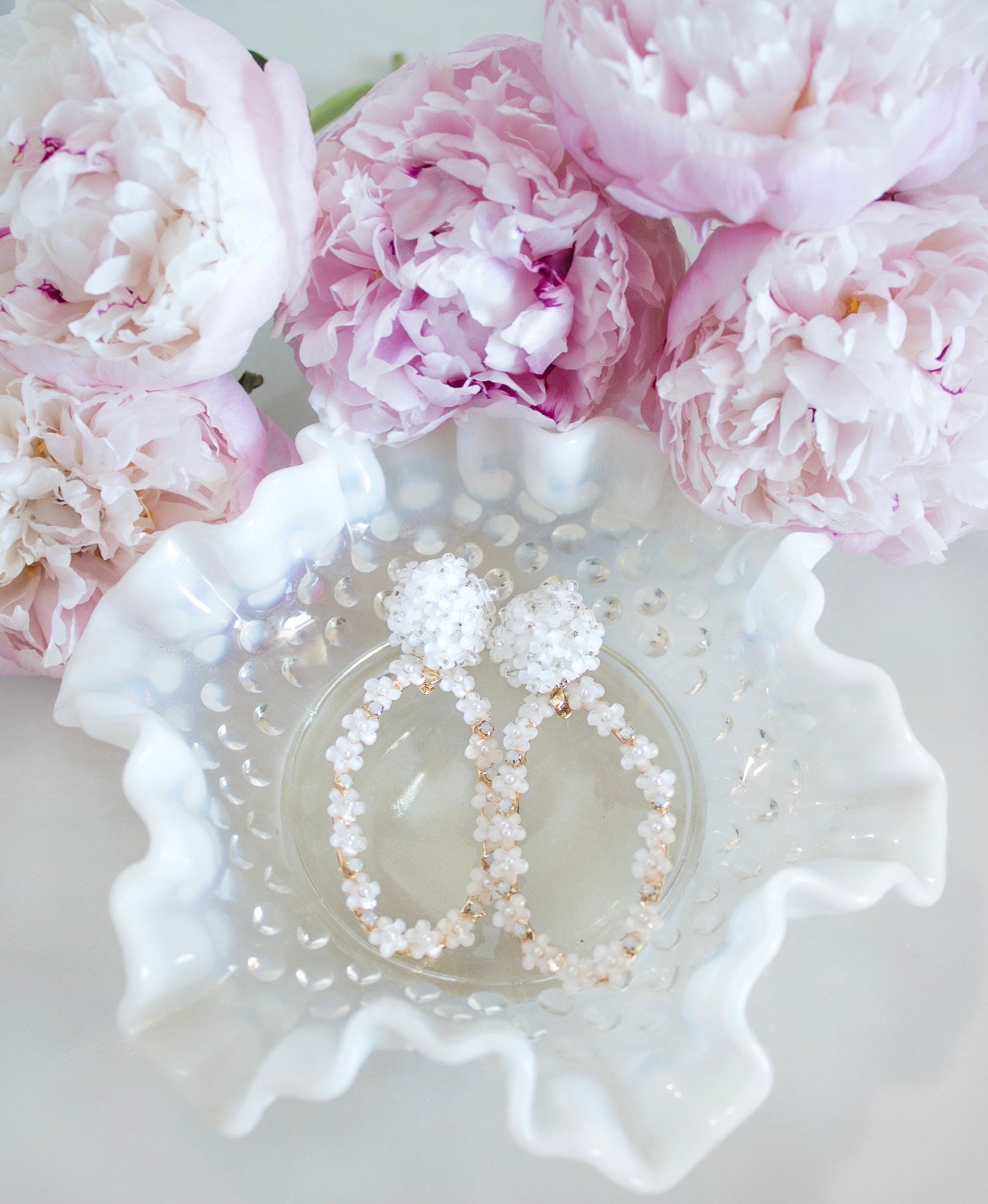 Hydrangea White Cluster Dangle