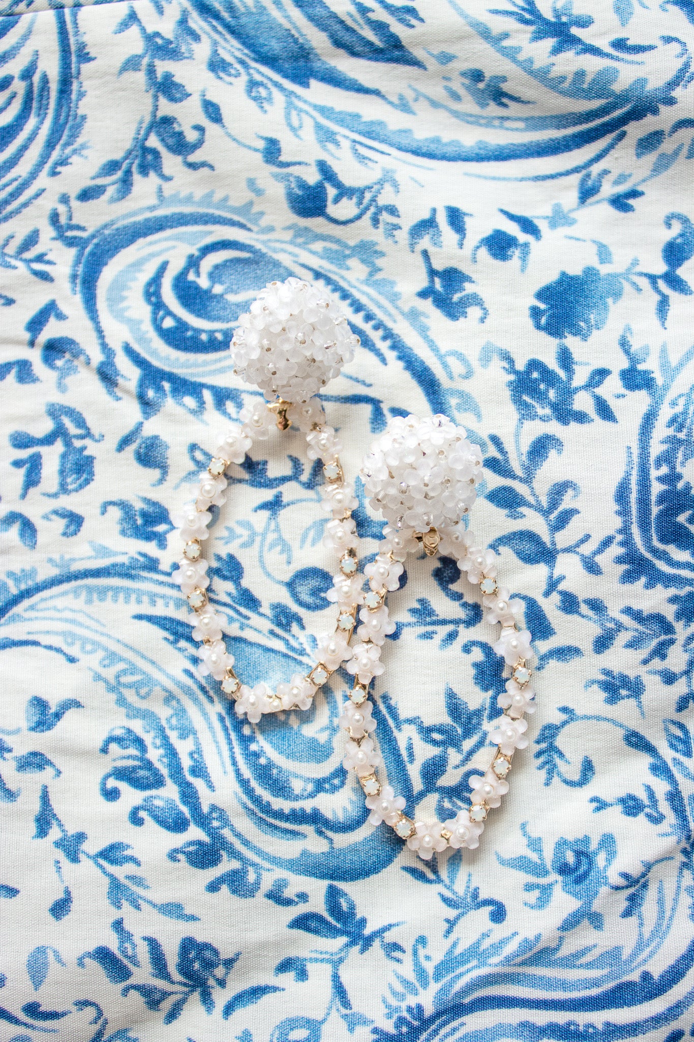 Hydrangea White Cluster Dangle